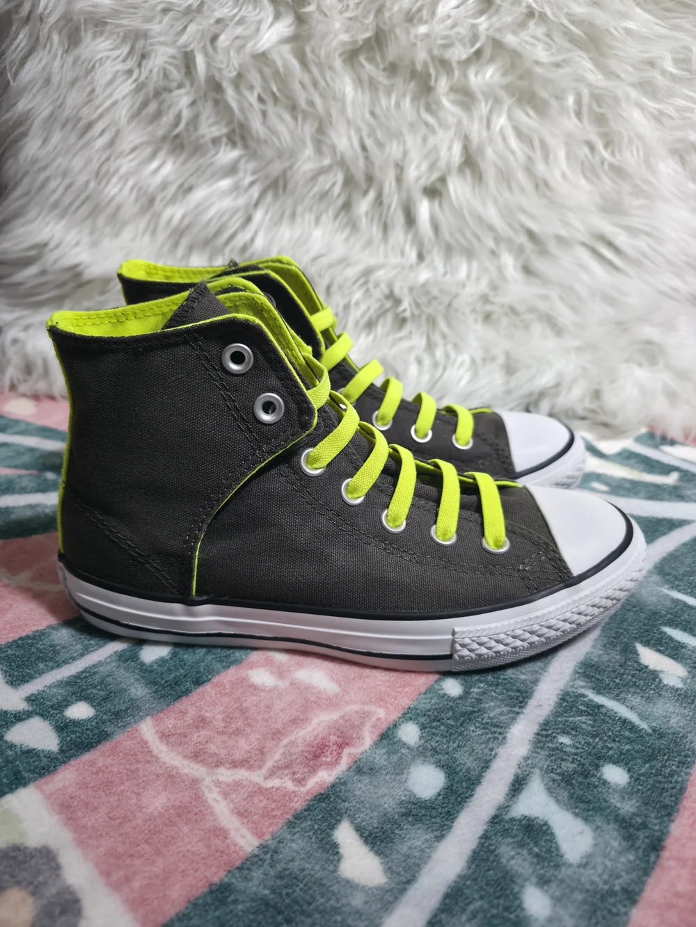 Converse Hi-Top Sneakers in Neon Yellow and Grey